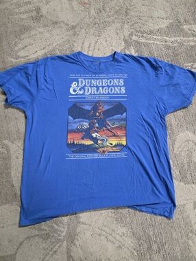 Dungeons & Dragons Vintage-Style Expert Rulebook Graphic T-Shirt